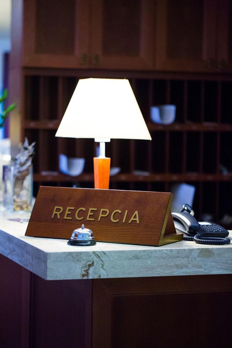 Hotel Park Avenue **** Piestany Bagian luar foto