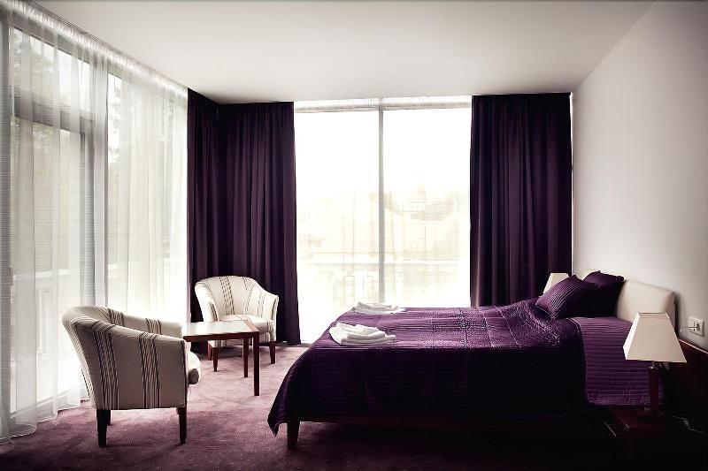 Hotel Park Avenue **** Piestany Bagian luar foto